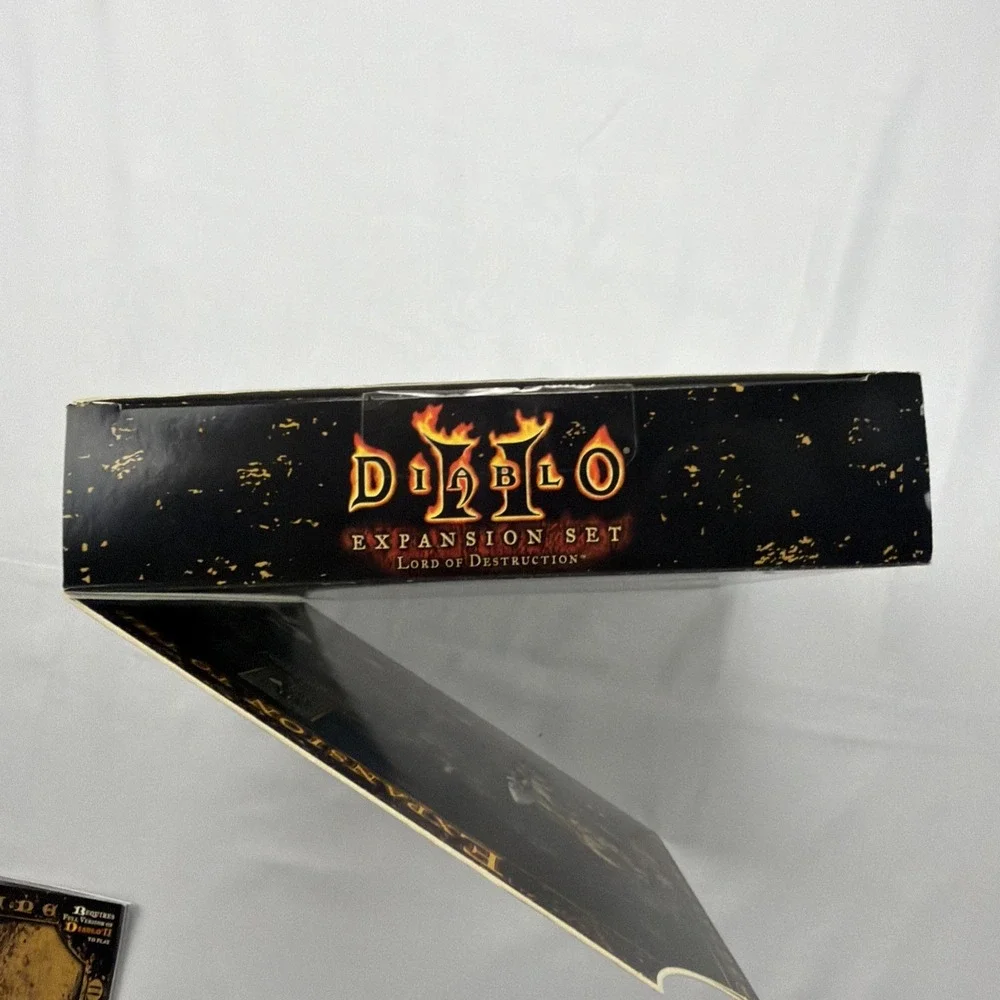 Diablo II 2 Lord of Destruction Expansion Set Big Box Complete + Strategy Guide